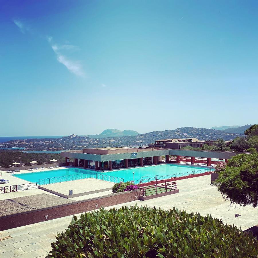 Centro Vacanze Cugnana Verde Portisco Extérieur photo