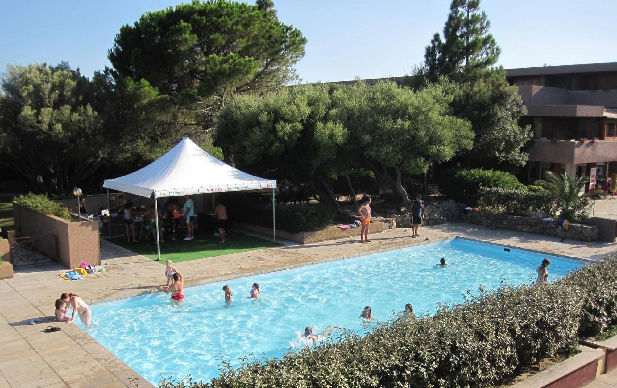 Centro Vacanze Cugnana Verde Portisco Extérieur photo