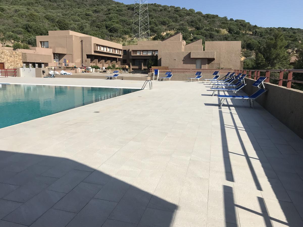 Centro Vacanze Cugnana Verde Portisco Extérieur photo